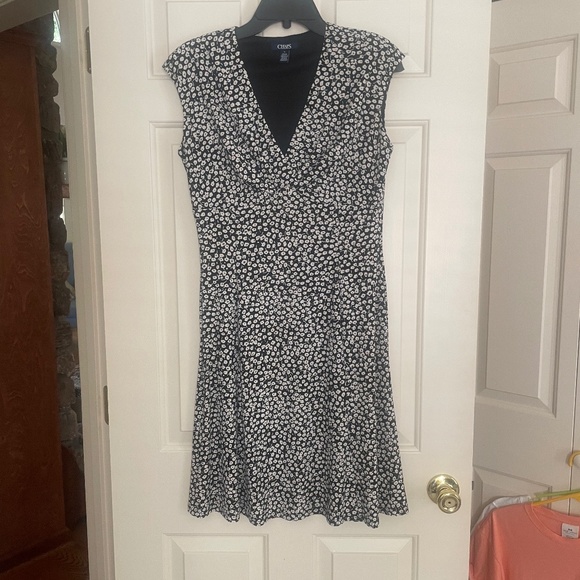 Dress - Picture 1 of 2